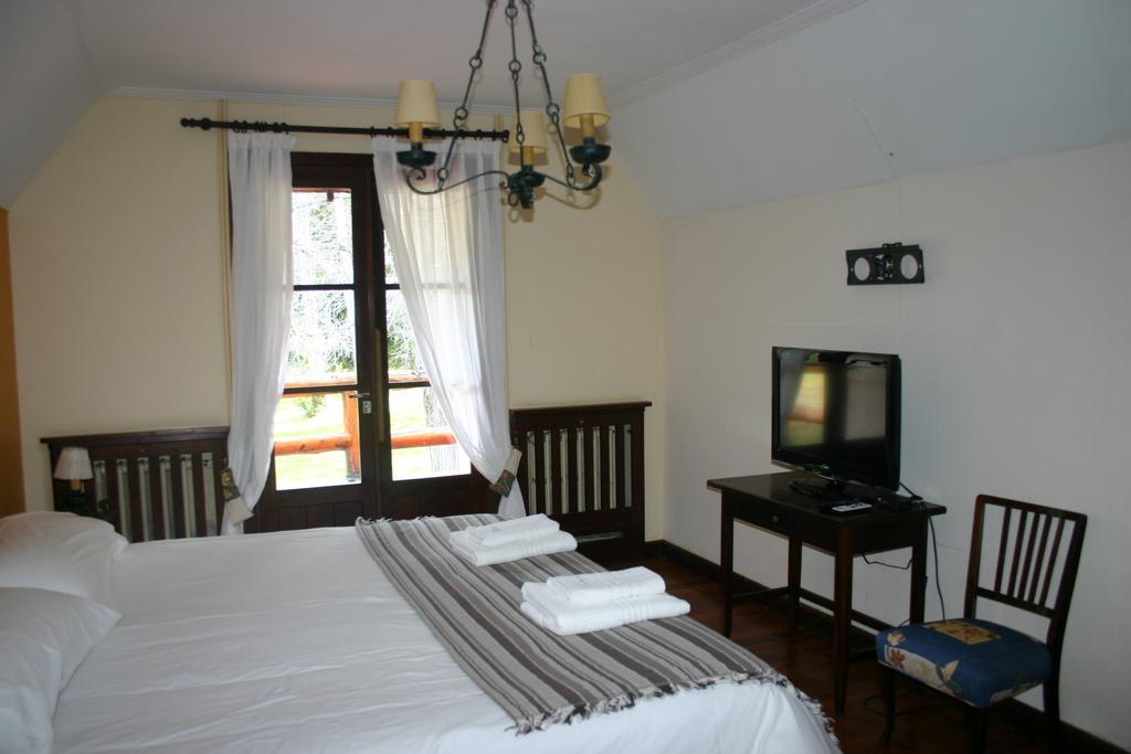 Hosteria Futalaufquen Lago Futalaufquen Стая снимка